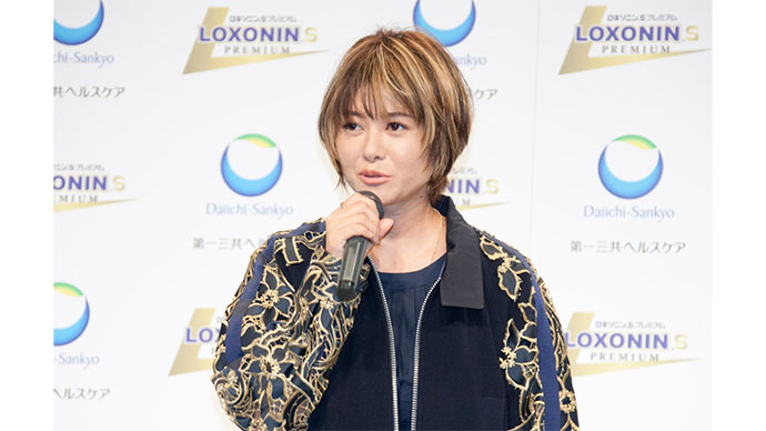 真木よう子がゲスト「ロキソニンSプレミアム」CM発表会を勝手に採点