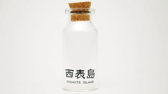 カラの小瓶が、飛ぶように売れる理由