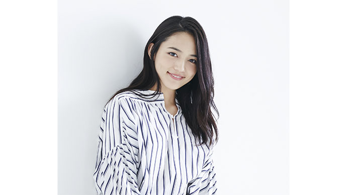 川口春奈「20歳にして見せる大人の魅力」
