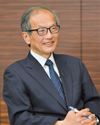 有馬 純 氏
