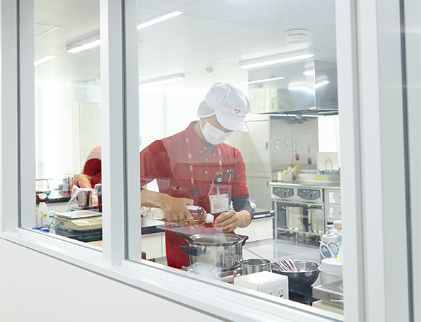グループ会社をまとめたことで「安全と安心」を提供 エバラの新オフィスに潜入