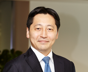 丹羽 恵久 氏