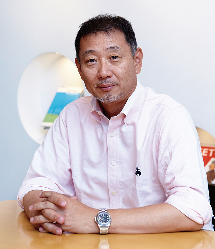 元スタバCEOが語る、強いトップのメディア・プレゼン力とは？
