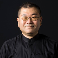 片岡 英彦氏
