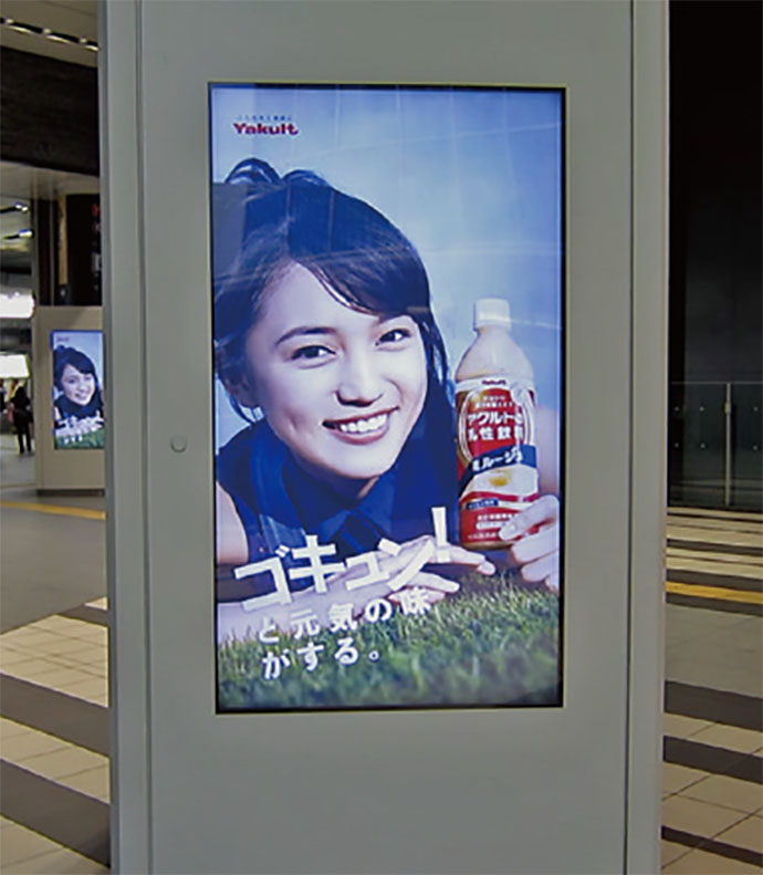 交通広告に見る動画表現の多様性