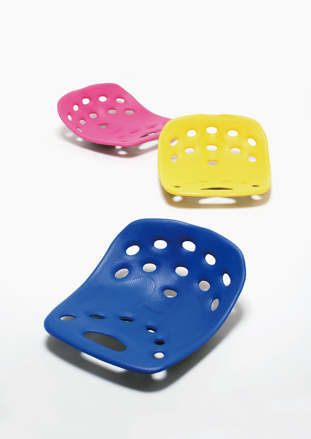 [PR] 使いたくなる機能的でポジティブなデザイン――サポート器具「バックジョイ」