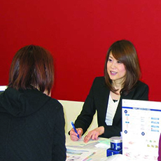 街に出て無料ハンドトリートメント、新規客の1割は出張イベントで獲得