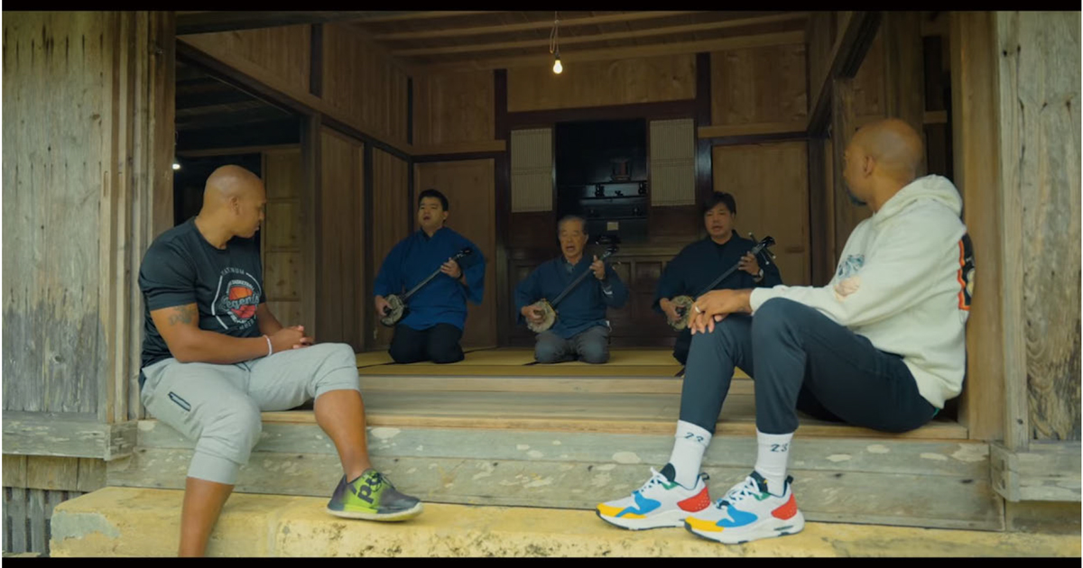 あのNBAスター選手がバスケW杯開催の沖縄市内を巡る動画