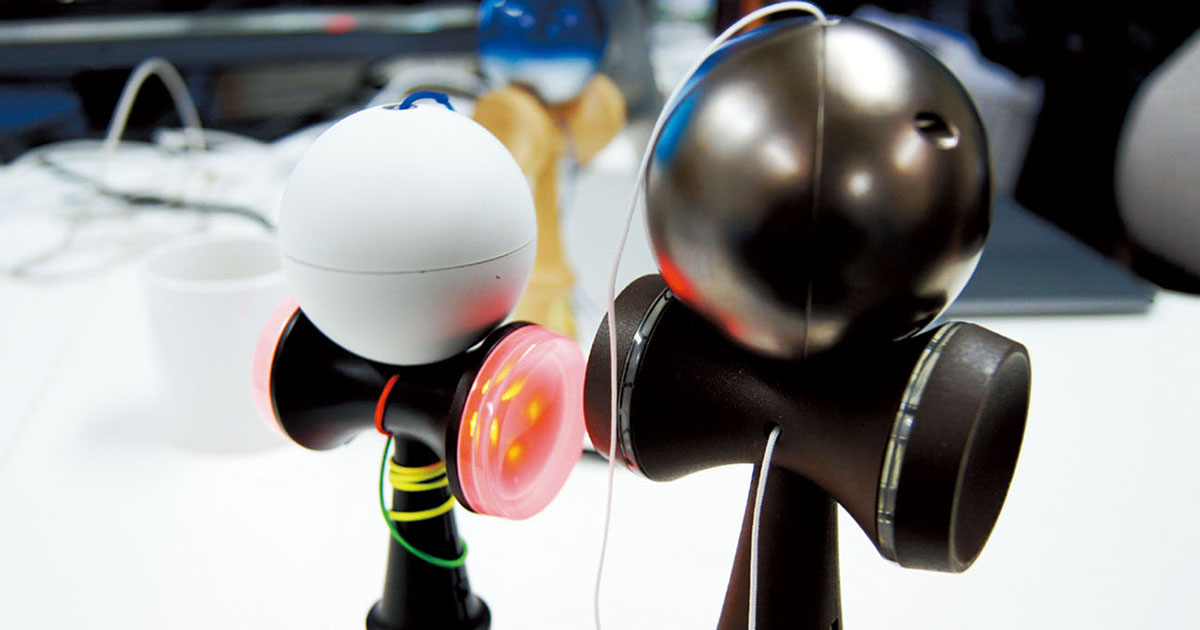 日本の伝統的なおもちゃ「けん玉」をIoT化し、グローバルに展開する