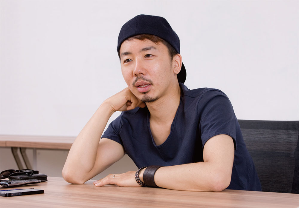 気鋭のディレクター佐藤渉が明かす「カレーメシ」のCM