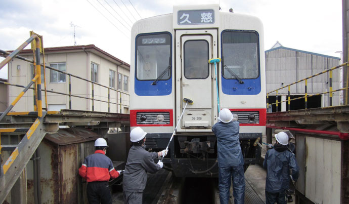 「あまちゃん」で注目度アップ、三鉄の車両基地　見学ツアー