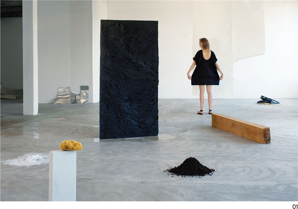 [PR] ベルリンのシンボル、テンペルホーフ飛行場跡のアート素材屋