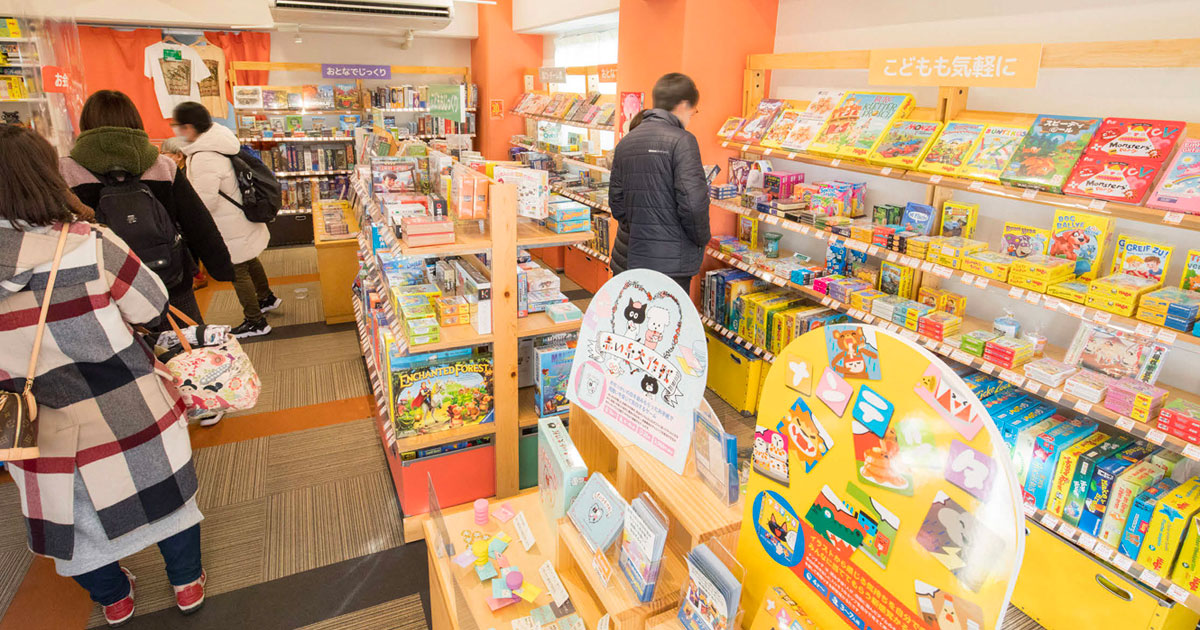巣ごもり需要で賑わう国内有数のボードゲーム専門店