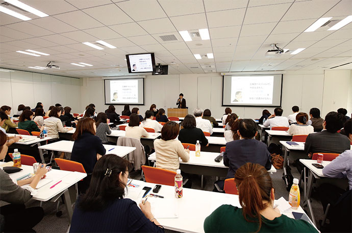 [PR] 社員の行動を促すために、どう社内広報を再構築する?