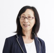 石山 温子氏