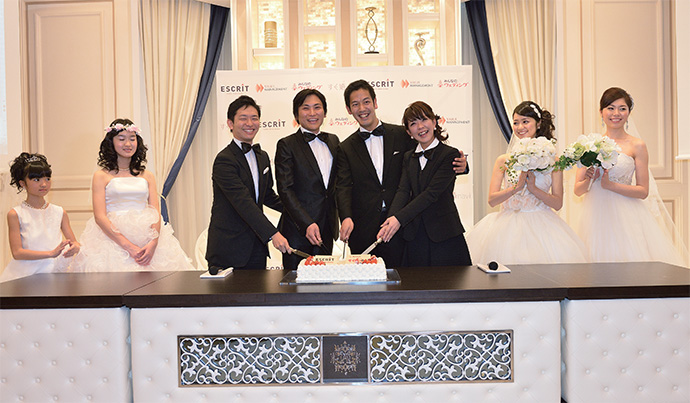 若手社長が新郎役。ブライダル4社が結婚式風の記者会見