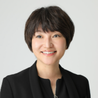 牧 陽子 氏
