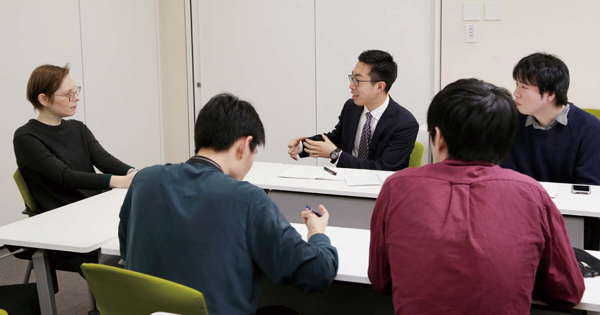 電通のキリーロバ・ナージャさんに聞きに行く 「学生時代に学んだ教養って、社会に出てからも役立ちますか？」