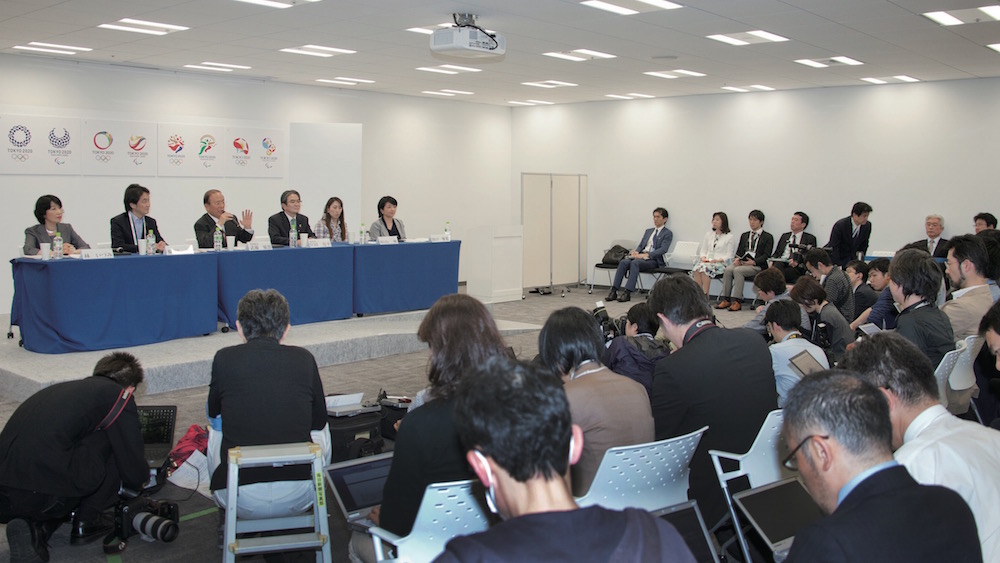五輪エンブレム、離れた気持ちを振り向かせ、成功への旗印となれるか