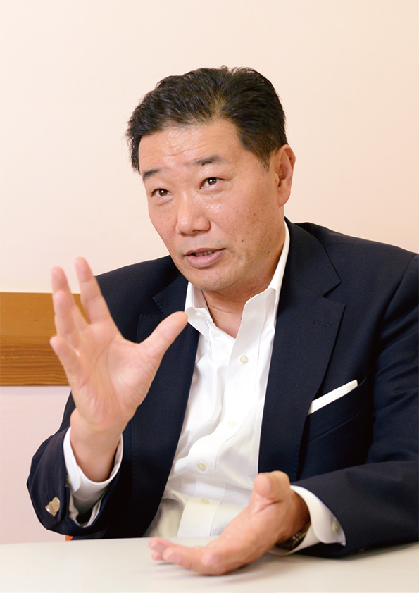 店は自分たちでつくる」コメダ珈琲店オーナーの現場力