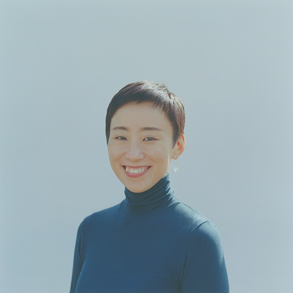 関本明子 氏
