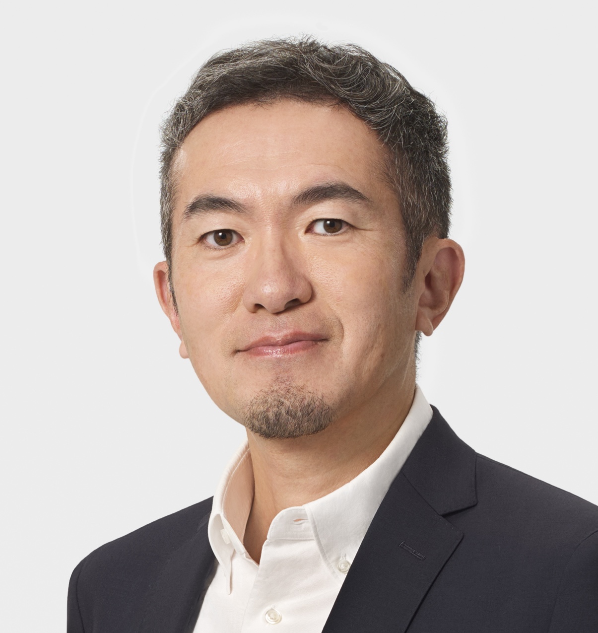 眞鍋 亮平氏