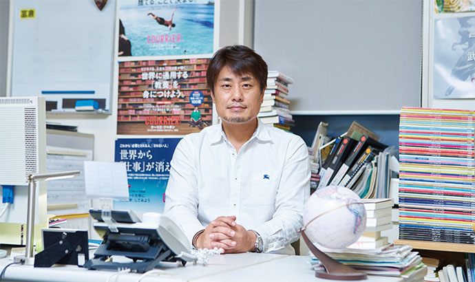 新しい「生き方のカタログ」に　クーリエ・ジャポン編集長