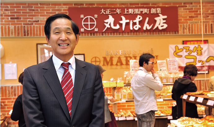 お年玉で再来店を促す「コッペパンの元祖」マルジュー