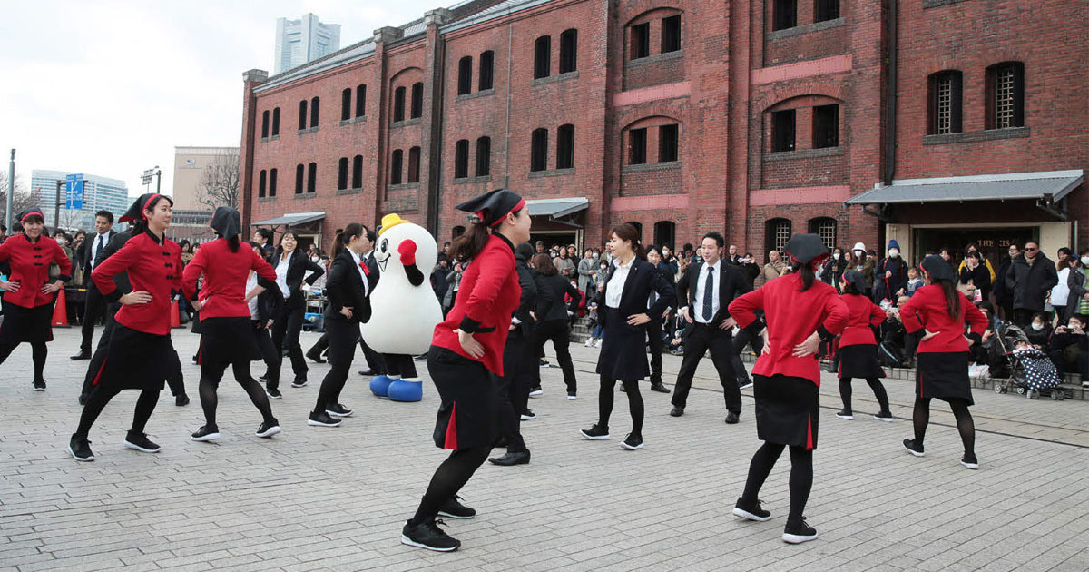崎陽軒110周年 社員が地域のダンスイベントに出演