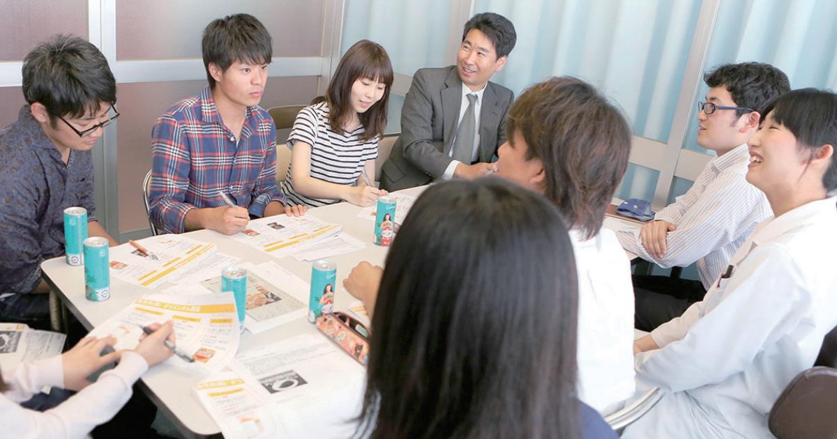 カレー開発を通して市場調査やプレゼンを学ぶ― 東海学園大学  伊藤久司ゼミ