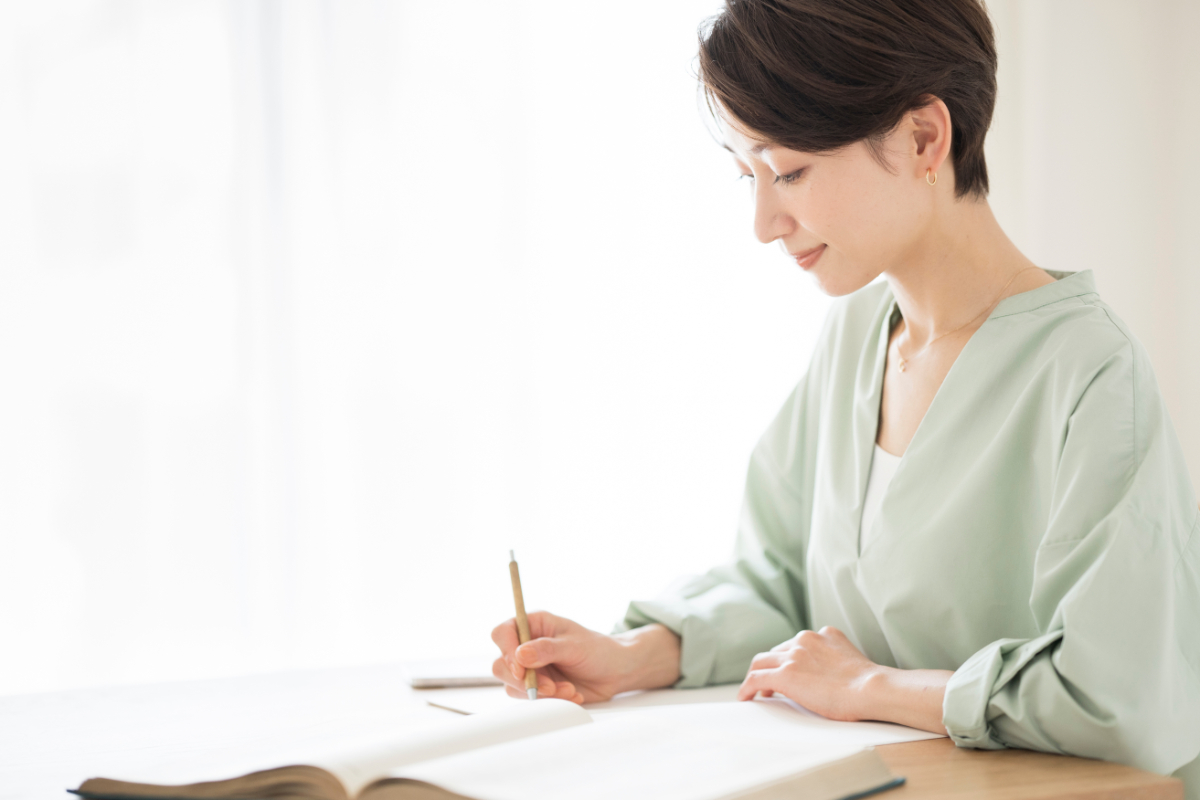 宅建の勉強時間の目安｜スケジュール例や科目別の時間配分も紹介