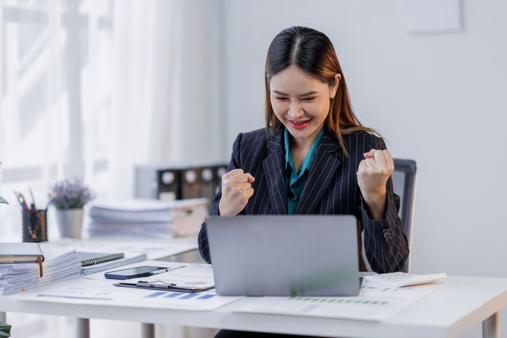 ITパスポートの合格発表はいつ?試験日当日に合否はわかる?資格の活かし方も紹介