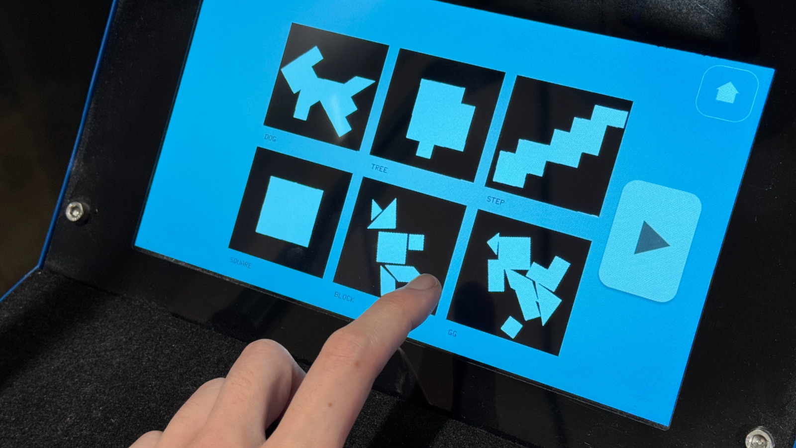 デジタルタングラム ゲームマシン / Digital Tangram Game Machine