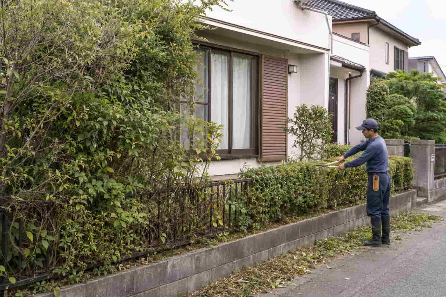 空き家が荒らされ盗難被害に遭った室内の画像