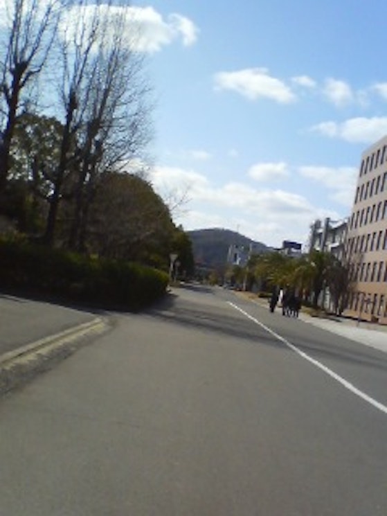 記事「ガラケーの写真をスマホで再現しようとしてみた」のサムネイル