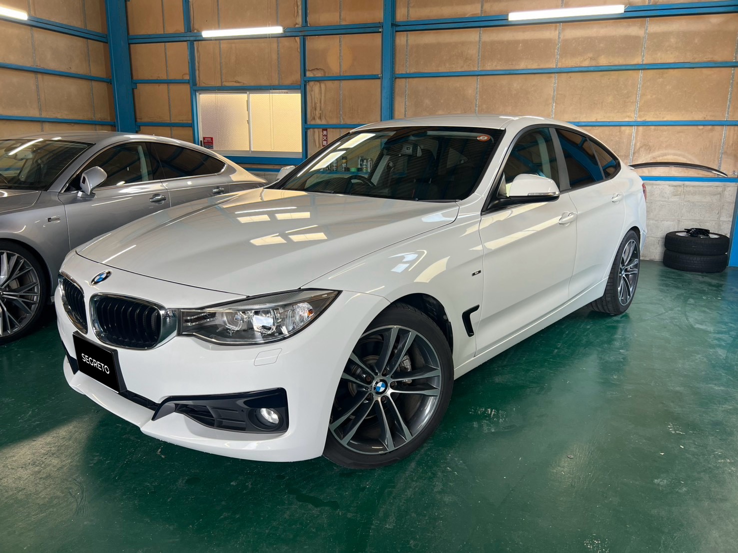 BMW　328i グランツーリスモ　スポーツ