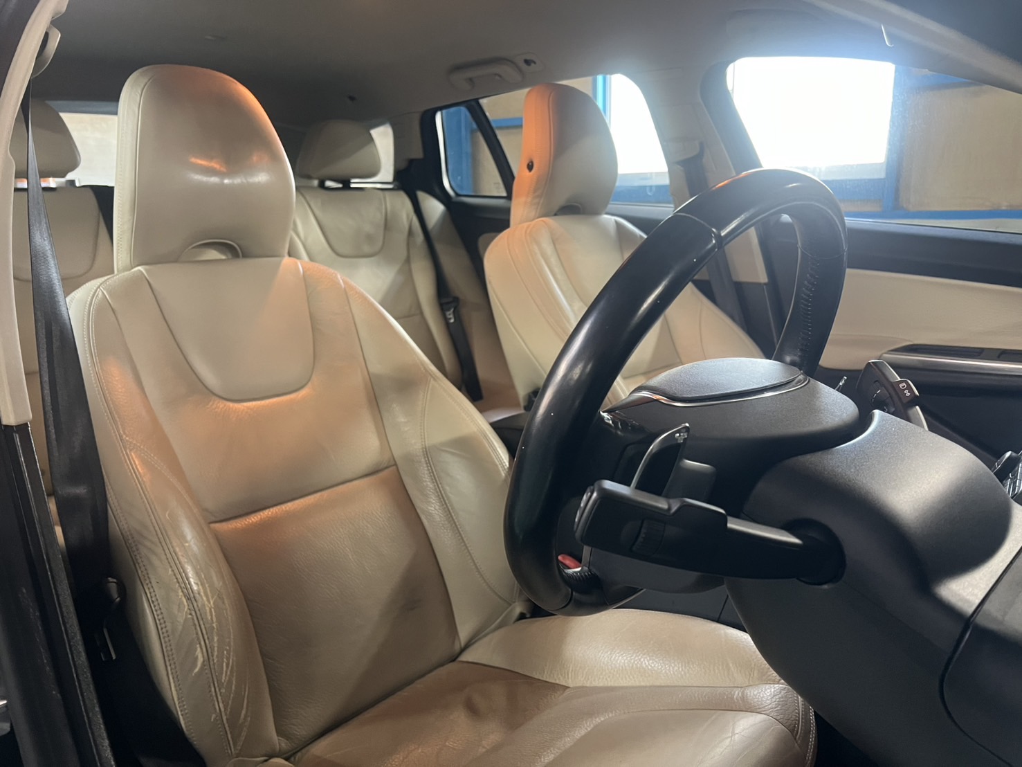 ボルボ　V60 T4 thumbnail 4