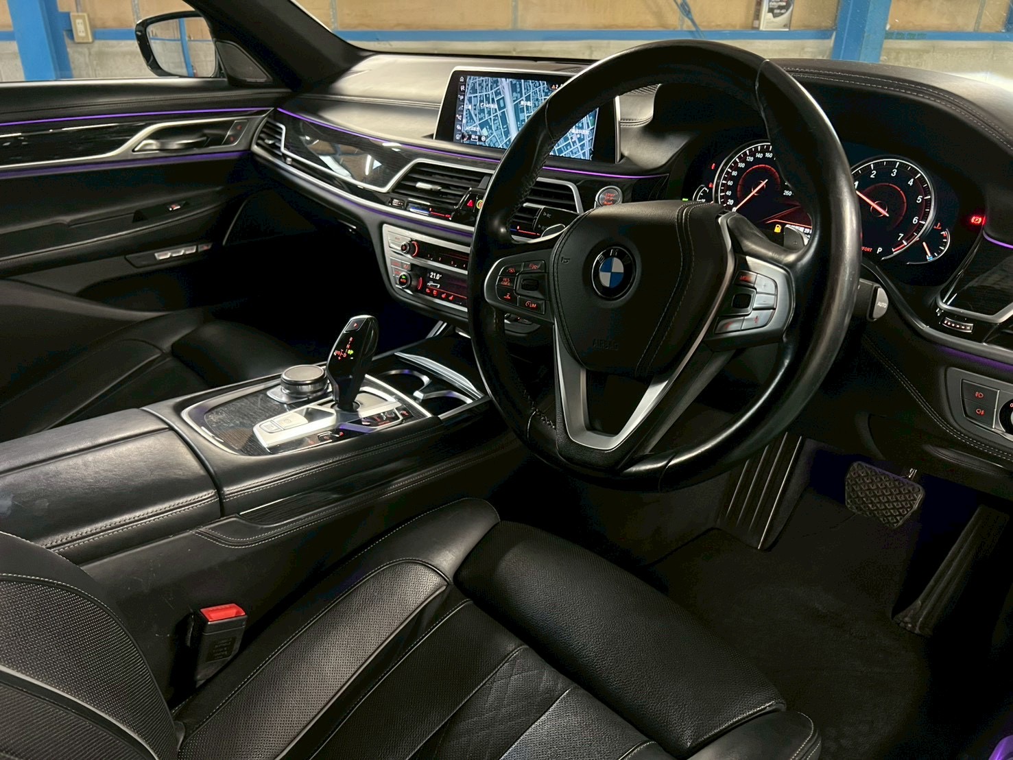 BMW　7シリーズ thumbnail 4