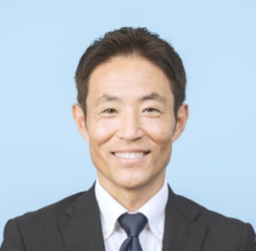 東山 真也 氏