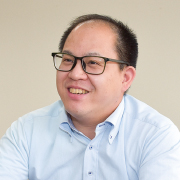 鈴木 健吾