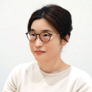 小林 綾