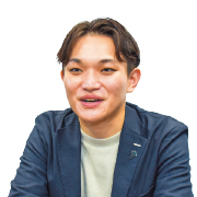入江 泰成