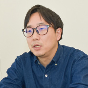 加川 恒介