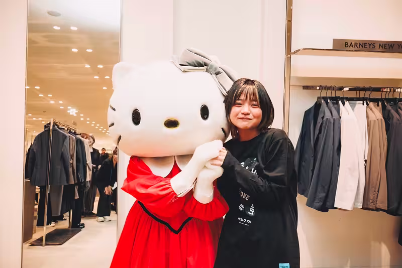 HELLO KITTY & aiRina
