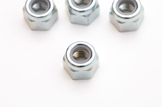 ナイロンナット