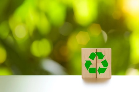 製品情報：バイオマス樹脂