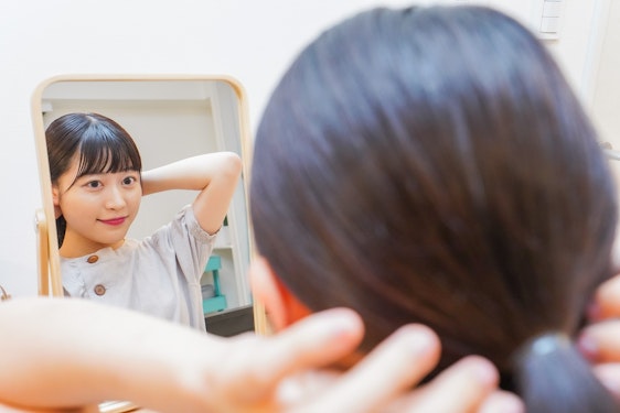 家事にメイクにヘアセット 忙しい朝でも時短でできるヘアスタイル5選 Rolmy 家事にメイクにヘアセット 忙しい朝でも時短でできるヘアスタイル5選 Rolmy