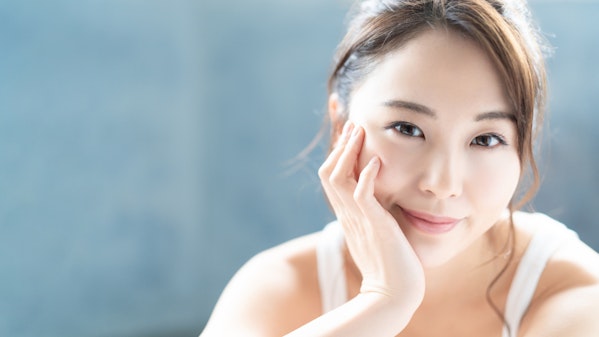 美人は顔にほくろが多い モテ度アップの魅力的なほくろを徹底解説 Rolmy