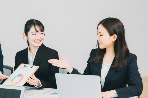 仕事をそつなくこなす人 5つの特徴 実は褒め言葉とは限らない Rolmy 仕事をそつなくこなす人 5つの特徴 実は褒め言葉とは限らない Rolmy