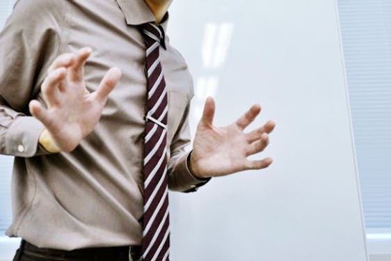 彼氏の誕生日はサプライズでお祝いを 彼氏が驚くサプライズ30選 Rolmy 彼氏の誕生日はサプライズでお祝いを 彼氏が驚くサプライズ30選 Rolmy